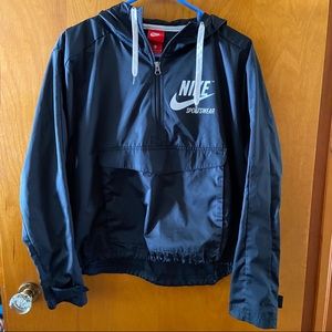 Nike Crop Windbreaker
